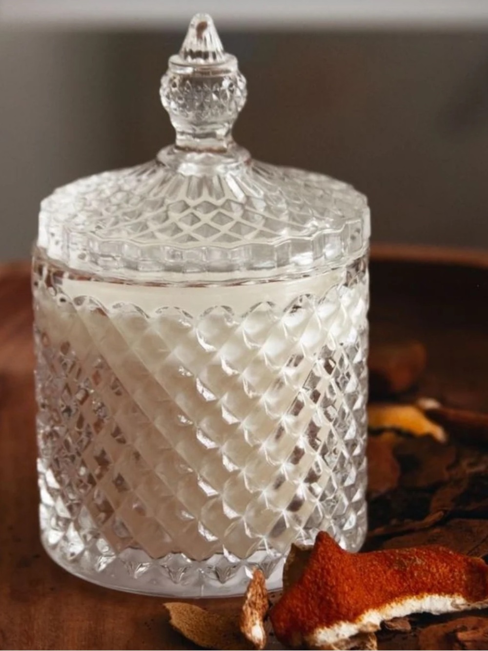 Glass Diamond-Pattern Candle with Lid - Cream